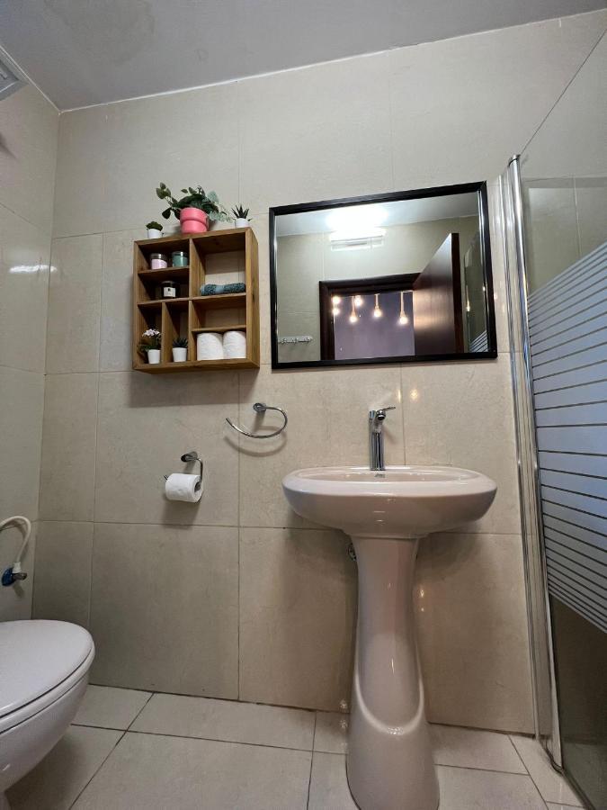 Central Ben Yehuda Apartment Jerusalem Exterior photo